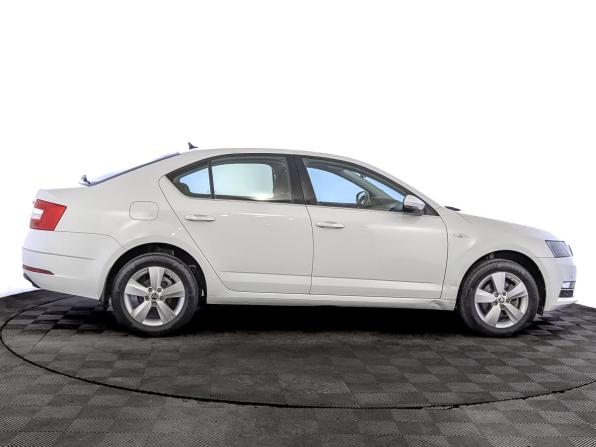 Skoda Octavia III (A7) Рестайлинг с пробегом 2020 года, цена 2 150 000 рублей, 47952 км, лифтбек, Автокод Объявления