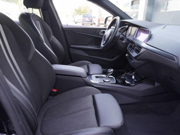 BMW 1 серии III (F40) с пробегом 2020 года, цена 2 537 000 рублей, 59651 км, хэтчбек, Автокод Объявления