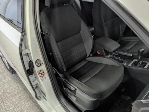 Skoda Octavia III (A7) Рестайлинг с пробегом 2019 года, цена 1 415 000 рублей, 119106 км, лифтбек, Автокод Объявления