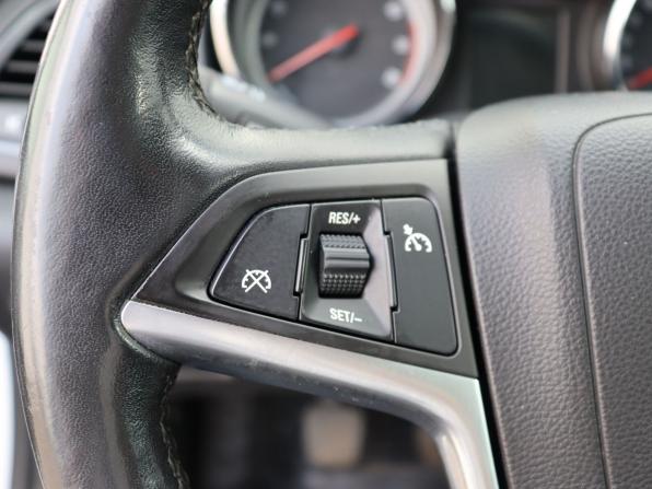 Opel Astra J с пробегом 2011 года, цена 619 000 рублей, 195000 км, хэтчбек, Автокод Объявления