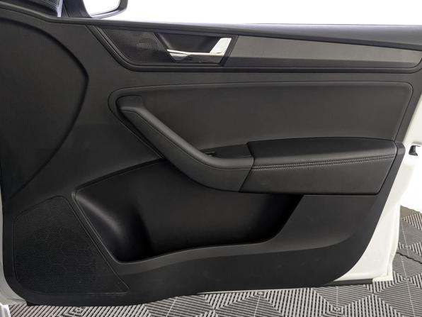 Skoda Rapid II с пробегом 2021 года, цена 1 285 000 рублей, 186824 км, лифтбек, Автокод Объявления
