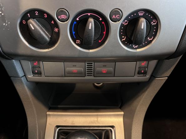 Ford Focus II Рестайлинг с пробегом 2011 года, цена 570 000 рублей, 199071 км, седан, Автокод Объявления