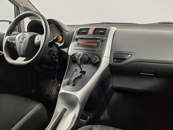 Toyota Auris I Рестайлинг с пробегом 2012 года, цена 1 145 000 рублей, 106287 км, хэтчбек, Автокод Объявления