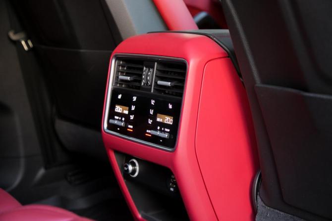Porsche Cayenne III с пробегом 2018 года, цена 6 990 000 рублей, 63240 км, внедорожник, Автокод Объявления