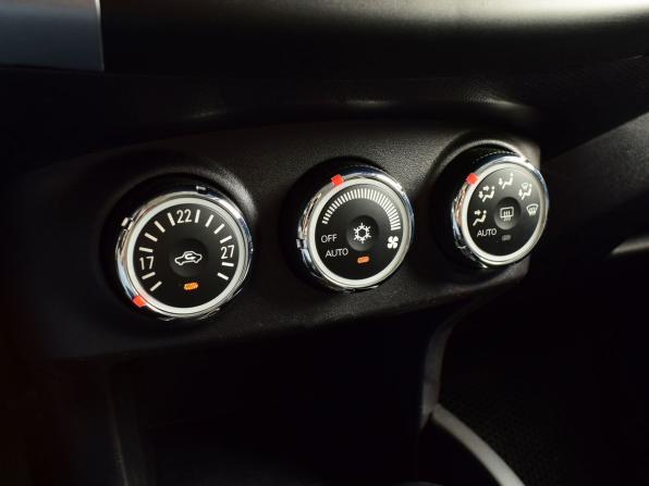 Mitsubishi Outlander II Рестайлинг с пробегом 2010 года, цена 1 285 995 рублей, 177280 км, внедорожник, Автокод Объявления