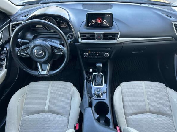 Mazda 3 III (BM) Рестайлинг с пробегом 2016 года, цена 1 350 000 рублей, 171322 км, седан, Автокод Объявления