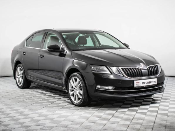 Skoda Octavia III (A7) Рестайлинг с пробегом 2018 года, цена 1 899 000 рублей, 291529 км, лифтбек, Автокод Объявления