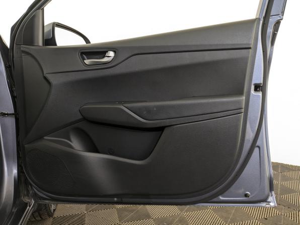 Hyundai Solaris II Рестайлинг с пробегом 2021 года, цена 1 595 000 рублей, 46720 км, седан, Автокод Объявления