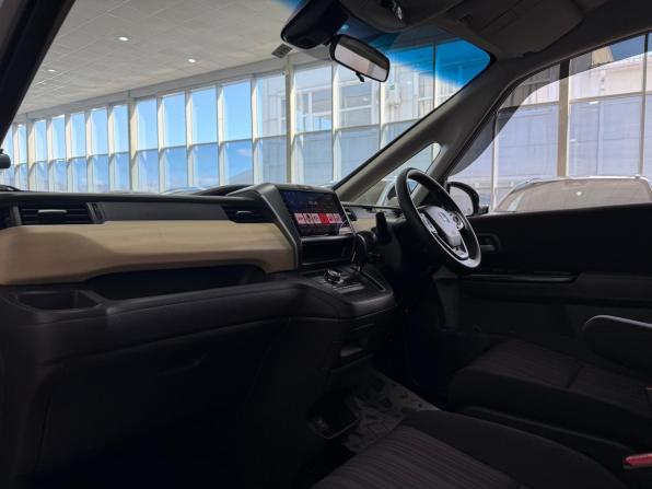 Honda Freed II с пробегом 2019 года, цена 1 600 000 рублей, 134000 км, компактвэн, Автокод Объявления