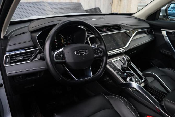 Geely Atlas Pro с пробегом 2023 года, цена 1 980 000 рублей, 75705 км, внедорожник, Автокод Объявления
