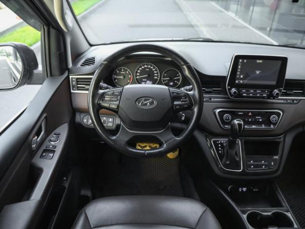 Hyundai Grand Starex I Рестайлинг 2 с пробегом 2018 года, цена 3 599 000 рублей, 89932 км, минивэн, Автокод Объявления