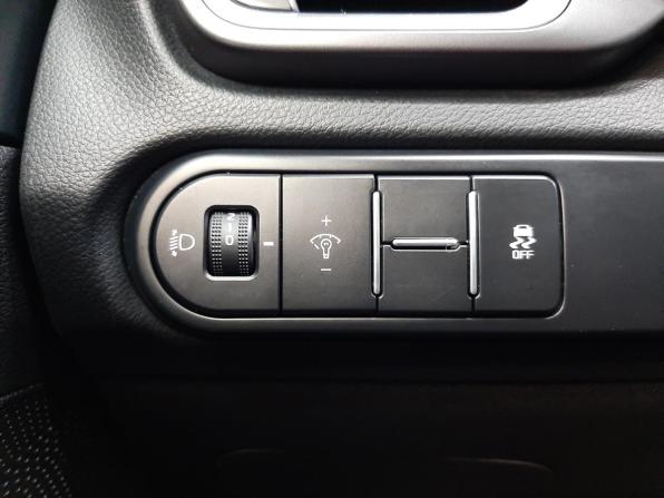 Kia Ceed III с пробегом 2019 года, цена 1 190 000 рублей, 236680 км, универсал, Автокод Объявления