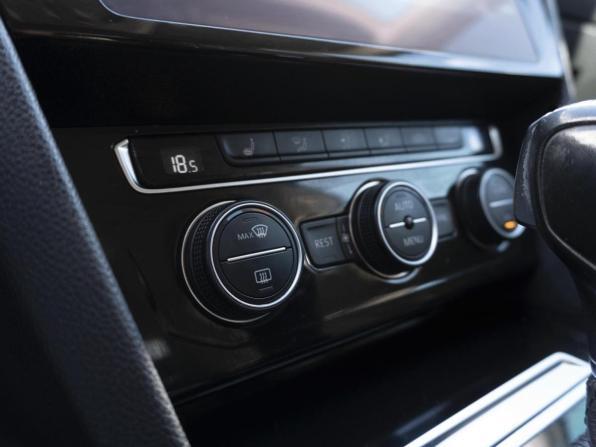 Volkswagen Passat B8 с пробегом 2019 года, цена 2 249 000 рублей, 82892 км, седан, Автокод Объявления