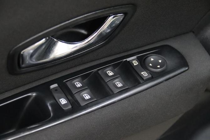 Renault Fluence I с пробегом 2012 года, цена 595 950 рублей, 251002 км, седан, Автокод Объявления