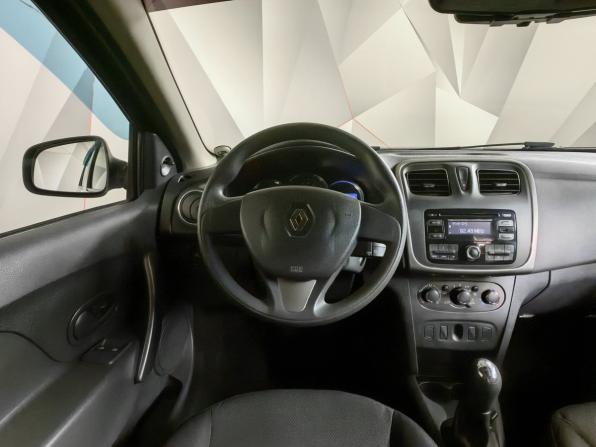 Renault Logan II с пробегом 2017 года, цена 597 000 рублей, 214622 км, седан, Автокод Объявления