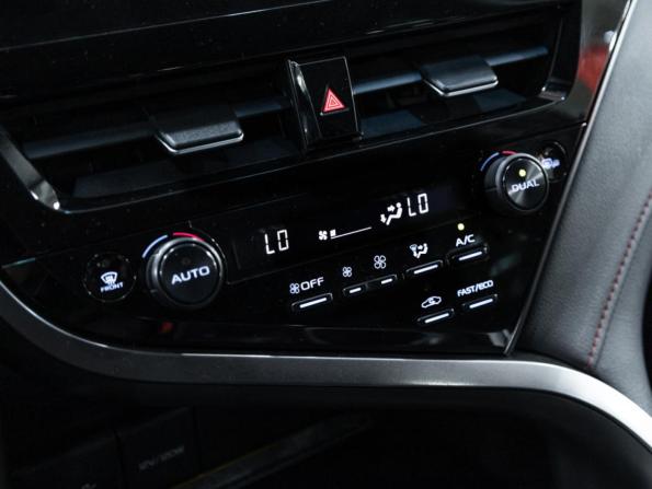 Toyota Camry VIII (XV70) Рестайлинг с пробегом 2021 года, цена 3 199 700 рублей, 126611 км, седан, Автокод Объявления