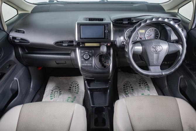 Toyota Wish II Рестайлинг с пробегом 2012 года, цена 1 259 000 рублей, 160000 км, минивэн, Автокод Объявления