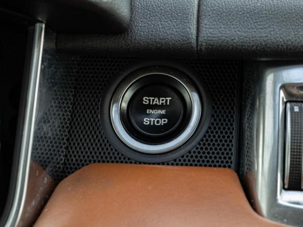 Land Rover Range Rover Sport II с пробегом 2014 года, цена 3 070 000 рублей, 176468 км, внедорожник, Автокод Объявления