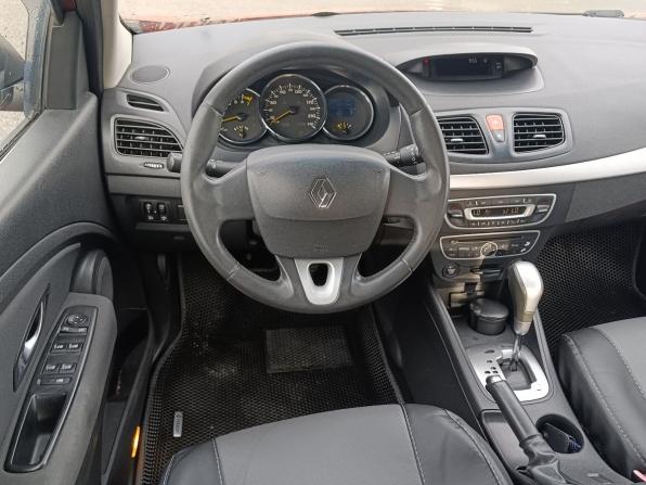 Renault Megane III с пробегом 2010 года, цена 549 000 рублей, 248000 км, хэтчбек, Автокод Объявления
