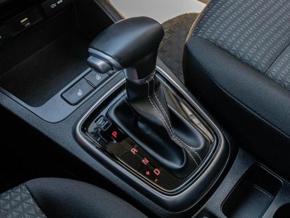 Kia Rio IV Рестайлинг с пробегом 2021 года, цена 1 599 000 рублей, 113890 км, седан, Автокод Объявления