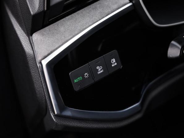 Audi Q3 II (F3) с пробегом 2021 года, цена 3 449 000 рублей, 100421 км, внедорожник, Автокод Объявления