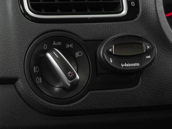 Volkswagen Polo V Рестайлинг с пробегом 2016 года, цена 1 369 000 рублей, 159138 км, седан, Автокод Объявления