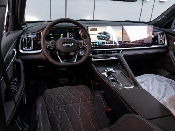 Geely Monjaro I Рестайлинг 2 с пробегом 2026 года, цена 4 360 000 рублей, 32 км, внедорожник, Автокод Объявления
