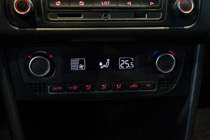 Volkswagen Polo V с пробегом 2013 года, цена 799 000 рублей, 204322 км, седан, Автокод Объявления