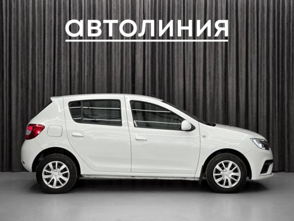 Renault Sandero II Рестайлинг с пробегом 2020 года, цена 579 000 рублей, 120000 км, хэтчбек, Автокод Объявления