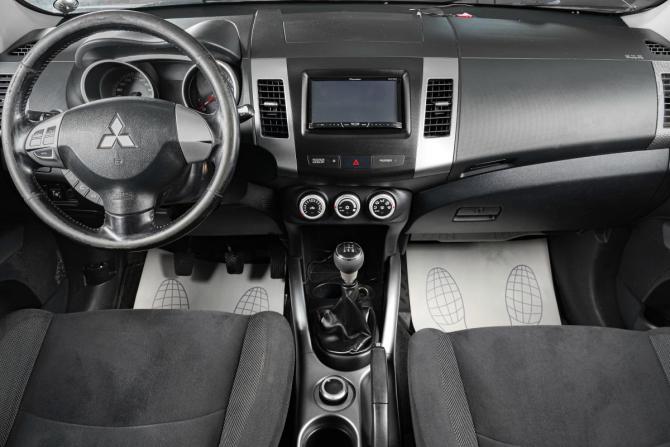 Mitsubishi Outlander II с пробегом 2008 года, цена 999 000 рублей, 273000 км, внедорожник, Автокод Объявления
