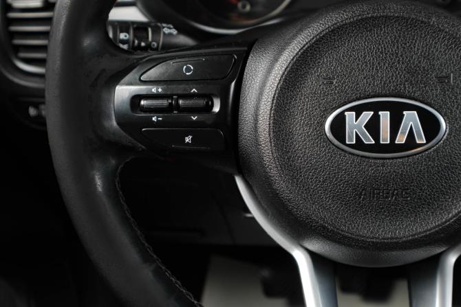 Kia Rio IV с пробегом 2018 года, цена 919 000 рублей, 193297 км, седан, Автокод Объявления