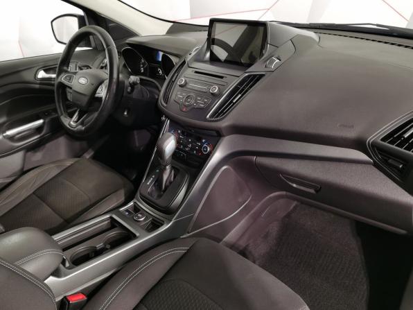 Ford Kuga II Рестайлинг с пробегом 2017 года, цена 1 315 000 рублей, 229494 км, внедорожник, Автокод Объявления