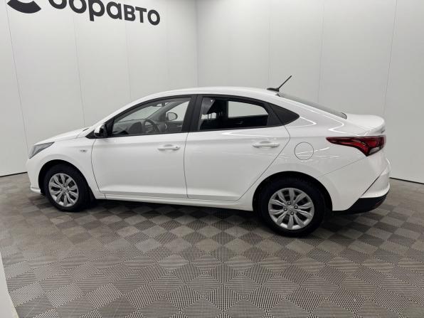 Hyundai Solaris II Рестайлинг с пробегом 2022 года, цена 1 560 000 рублей, 114004 км, седан, Автокод Объявления