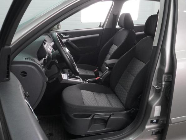 Skoda Octavia II (A5) Рестайлинг с пробегом 2011 года, цена 984 000 рублей, 142630 км, лифтбек, Автокод Объявления
