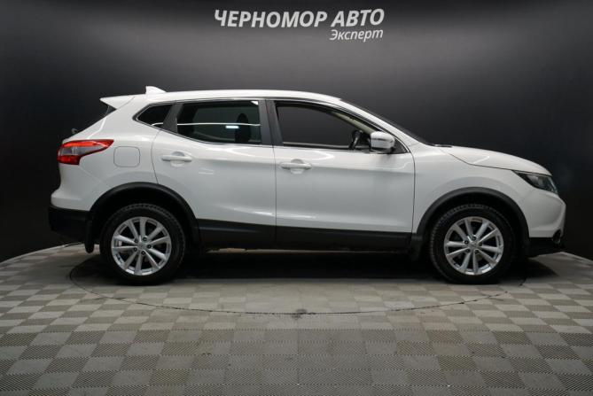 Nissan Qashqai II с пробегом 2017 года, цена 1 730 000 рублей, 80326 км, внедорожник, Автокод Объявления