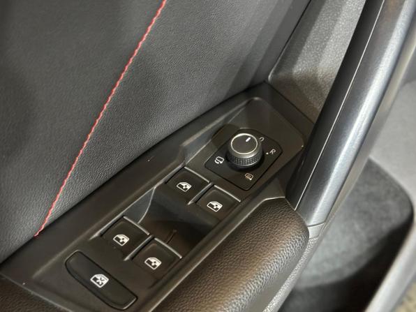 Volkswagen Tiguan II Рестайлинг с пробегом 2022 года, цена 2 680 000 рублей, 140905 км, внедорожник, Автокод Объявления