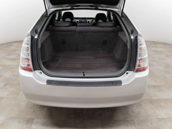 Toyota Prius II Рестайлинг (XW20) с пробегом 2009 года, цена 675 000 рублей, 261376 км, лифтбек, Автокод Объявления