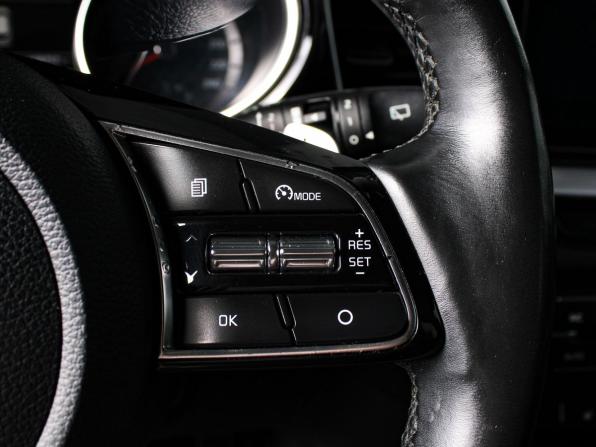 Kia Ceed III с пробегом 2021 года, цена 1 765 000 рублей, 109300 км, универсал, Автокод Объявления