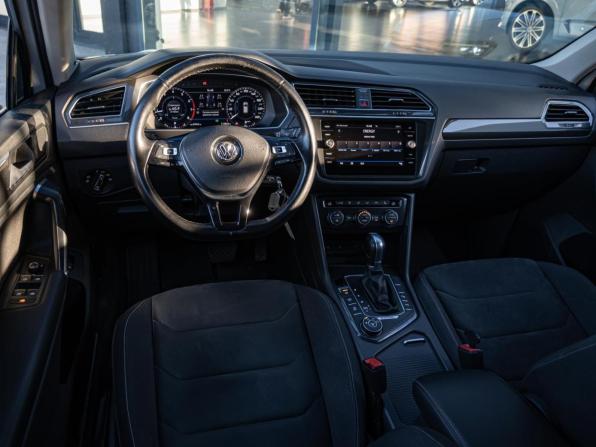 Volkswagen Tiguan II с пробегом 2017 года, цена 2 629 000 рублей, 123860 км, внедорожник, Автокод Объявления