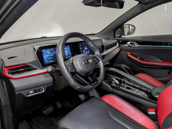 Geely Coolray I Рестайлинг с пробегом 2024 года, цена 2 250 000 рублей, 45152 км, внедорожник, Автокод Объявления