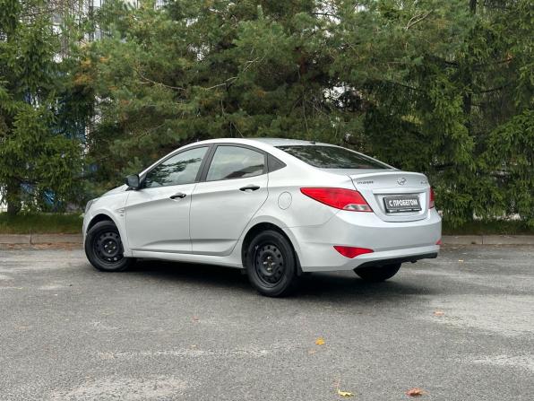 Hyundai Solaris I Рестайлинг с пробегом 2015 года, цена 879 000 рублей, 189527 км, седан, Автокод Объявления