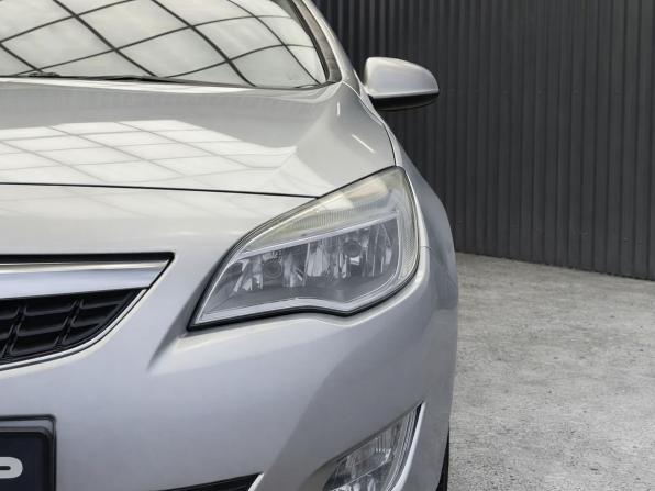 Opel Astra J с пробегом 2012 года, цена 747 000 рублей, 171695 км, хэтчбек, Автокод Объявления