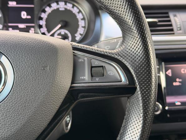 Skoda Rapid I Рестайлинг с пробегом 2019 года, цена 1 259 000 рублей, 101000 км, лифтбек, Автокод Объявления