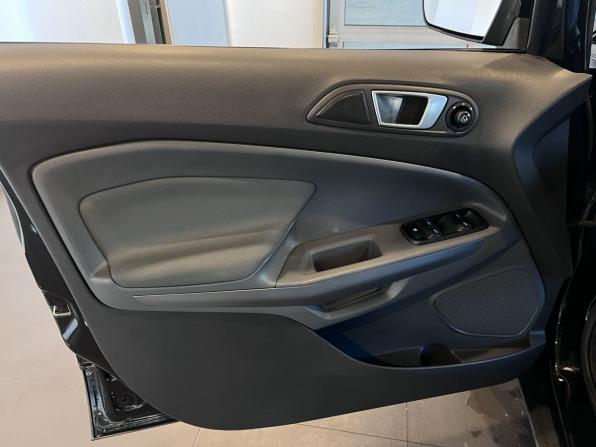 Ford EcoSport II с пробегом 2016 года, цена 1 200 000 рублей, 99046 км, внедорожник, Автокод Объявления