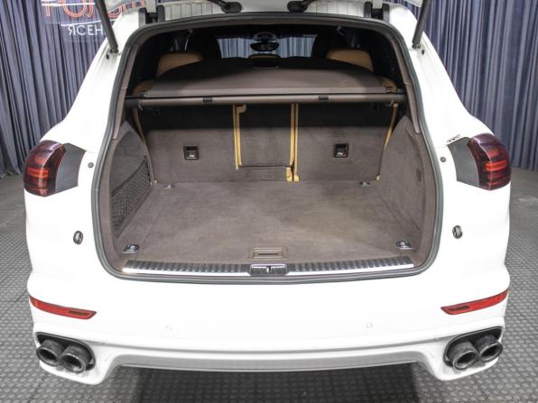 Porsche Cayenne II Рестайлинг (958) с пробегом 2017 года, цена 3 465 000 рублей, 197000 км, внедорожник, Автокод Объявления