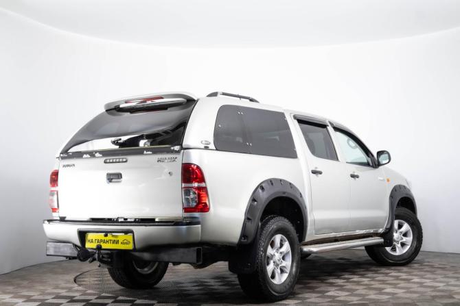Toyota Hilux VII Рестайлинг с пробегом 2013 года, цена 2 349 000 рублей, 270000 км, offers.body_type.unknown, Автокод Объявления