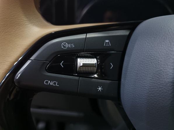 Geely Atlas II с пробегом 2024 года, цена 2 345 000 рублей, 51000 км, внедорожник, Автокод Объявления