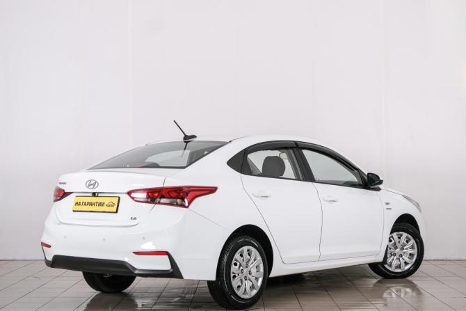 Hyundai Solaris II с пробегом 2019 года, цена 1 589 000 рублей, 49600 км, седан, Автокод Объявления