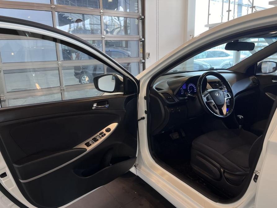 Hyundai Solaris I Чебоксары  - изображение 21