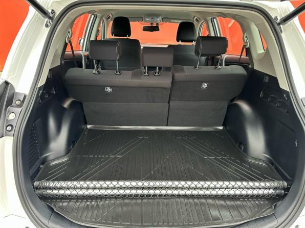 Toyota RAV4 IV (XA40) Рестайлинг с пробегом 2019 года, цена 2 990 000 рублей, 43300 км, внедорожник, Автокод Объявления